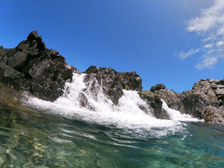 places to snorkel in Aruba natural pool